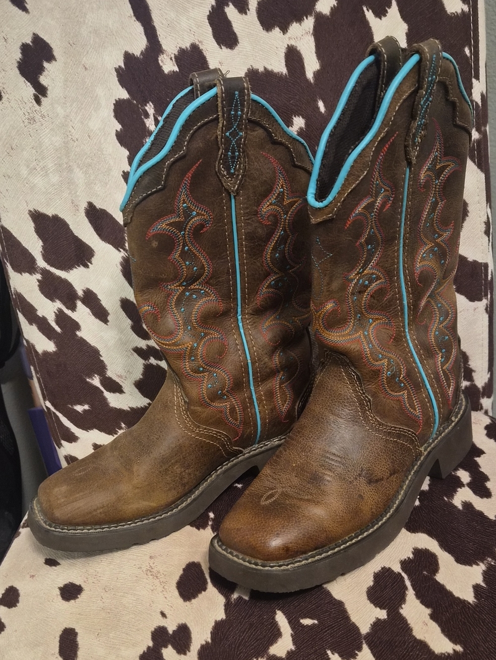 Womens Cowboy Boots with Turquoise Trim